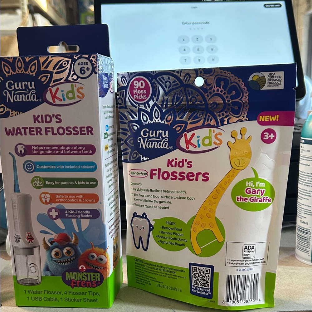 Kids Water Flosser and Flossers Set